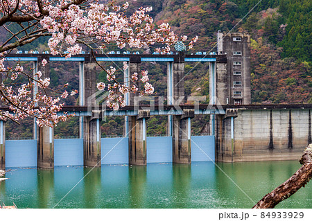静岡県浜松市天竜区佐久間_佐久間ダム周辺の風景 84933929
