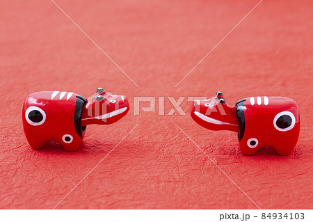 赤べこ赤バック 84934103