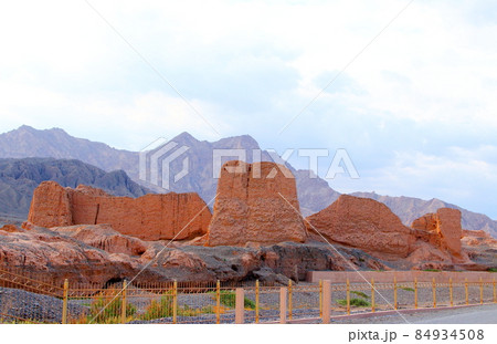 シルクロード紀行 美しきスバシ故城とクズルガハ千仏洞とクチャ市内 その2112 シルクロード紀行 美しきスバシ故城とクズルガハ千仏洞とクチャ市内 その2112 84934508