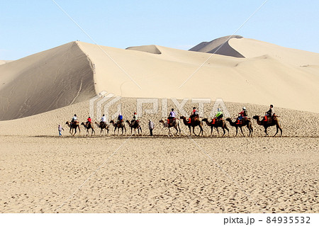 シルクロード紀行　　　美しき鳴沙山と月牙泉　　その2112 84935532