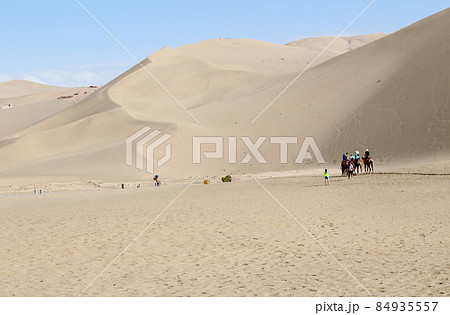 シルクロード紀行 美しき鳴沙山と月牙泉 その2112 シルクロード紀行 美しき鳴沙山と月牙泉 その2112 84935557