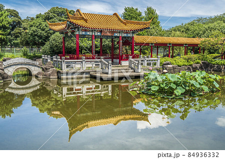 日本の中国庭園「瀋秀園」の風景　【神奈川県・川崎市】 84936332