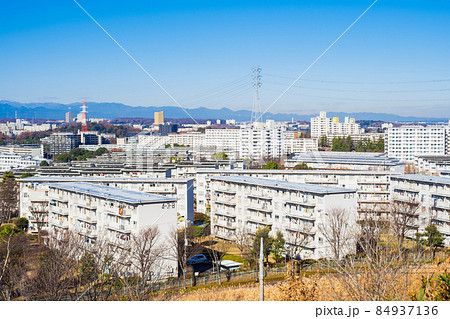 郊外の団地 多摩ニュータウン 郊外の団地 多摩ニュータウン 84937136