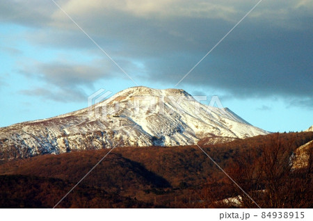 冬の雪山 冬の雪山 84938915