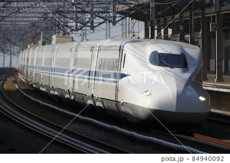 東海道・山陽新幹線N700系のぞみ(西明石駅) 東海道・山陽新幹線N700系のぞみ(西明石駅) 84940092