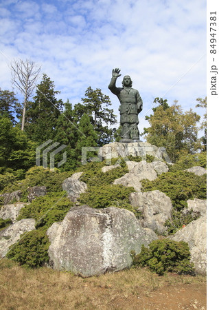 三峯神社：日本武尊銅像（埼玉県秩父市）の写真素材 [84947381] - PIXTA