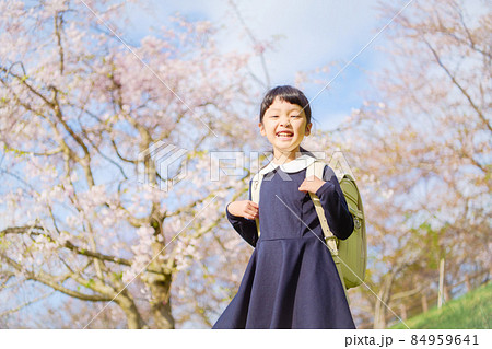 1年生 小学生 女の子 1年生 小学生 女の子 84959641