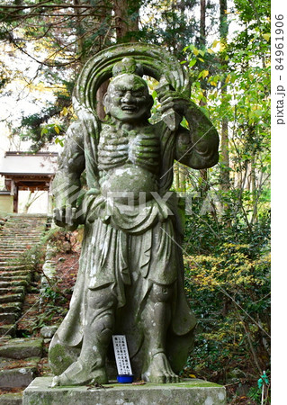 両子寺 もみじの絨毯 両子寺 もみじの絨毯 84961906