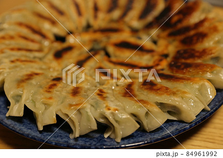 手作り餃子 84961992