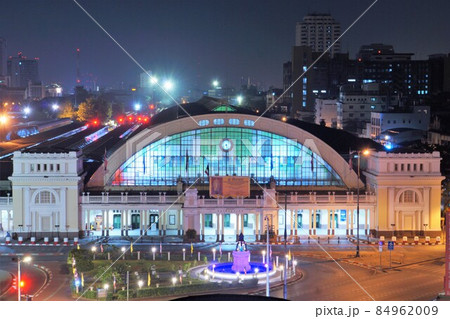 タイ王国クルンテープ駅、バンコク中央駅（Hua Lamphong railway station） 84962009