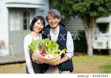 スローライフ シニア夫婦 農業 84962684