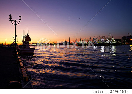 釧路港の夕景 84964615