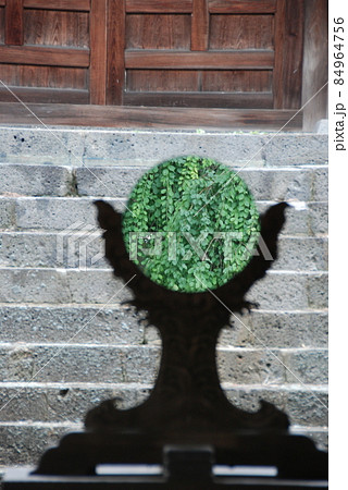 揖夜神社の「神鏡」(島根県松江市東出雲町揖屋) 揖夜神社の「神鏡」(島根県松江市東出雲町揖屋) 84964756