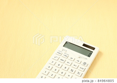 白色の計算機｜0表示 84964805
