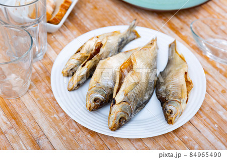 Dried salted roach 84965490