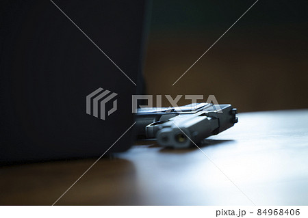 モデルガン モデルガン 84968406