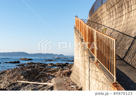 《和歌山県》海岸に降りるスロープ 84970125