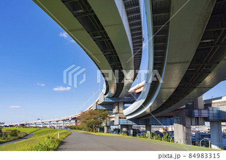 【都市風景】首都高速道路 中央環状線江北ジャンクション 84983315