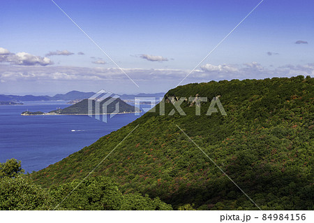 屋島と男木島　香川県高松市 84984156