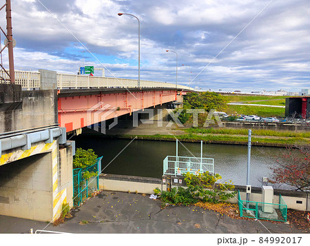 東京板橋・荒川にかかる笹目橋 84992017