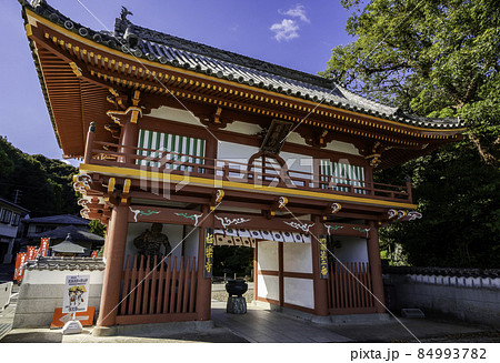 四国八十八箇所2番　極楽寺　仁王門　徳島県鳴門市 84993782