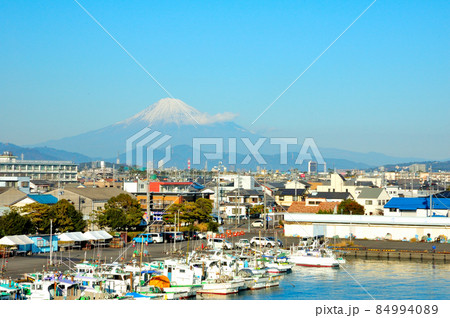 富士山の見える用宗漁港 富士山の見える用宗漁港 84994089