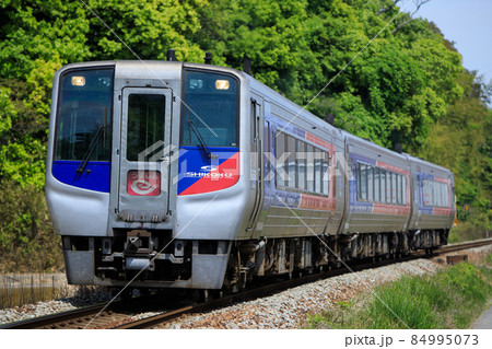 JR四国　特急「うずしお」（N2000系） 84995073