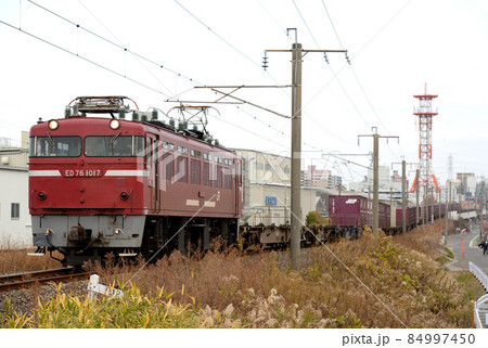 長崎本線を行くED761017コンテナ貨物列車 84997450