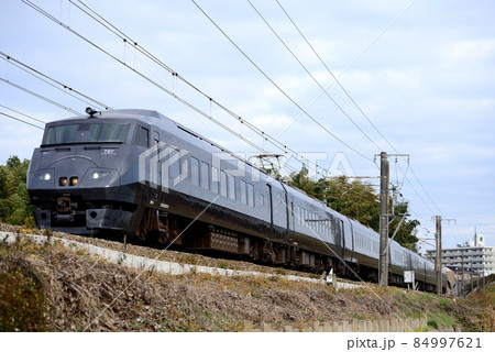 鹿児島本線を行く787系特急かもめ7両 84997621