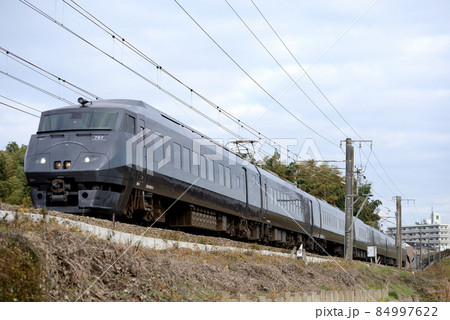 鹿児島本線を行く787系特急かもめ7両 84997622