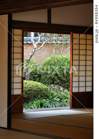 秋の杵築城下町　武家屋敷 84998364