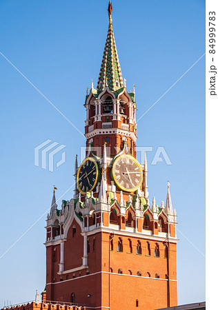 Spasskaya Tower of Moscow Kremlin on Red Square, Russia Spasskaya Tower of Moscow Kremlin on Red Square, Russia 84999783
