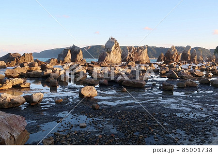 串本の橋杭岩 85001738