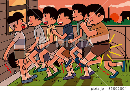 昭和の光景「夕方、馬乗り遊びをする小学生男子たち」 85002004