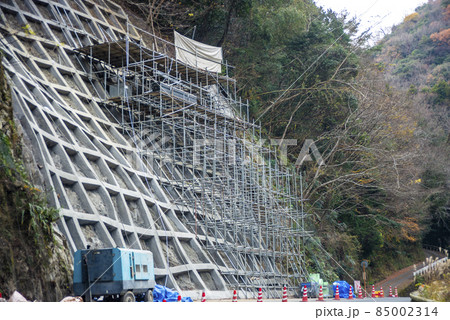 法面工事の足場 法面工事の足場 85002314