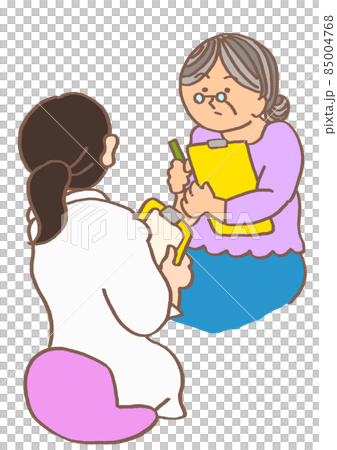 認知症　もの忘れ外来で問診を受ける高齢女性 85004768