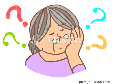 認知症 記憶障害 何かを思い出せない高齢女性 認知症 記憶障害 何かを思い出せない高齢女性 85004776