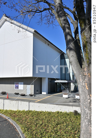 川越散歩：川越市立美術館 85010947