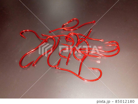 赤い釣り針 85012180