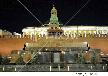 ロシア、モスクワ、赤の広場、クレムリン、元老院（大統領府）、セナーツカヤ塔、レーニン廟の夜景 85013553