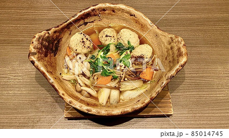 熟成黒生姜と鶏つくねの和風土鍋 熟成黒生姜と鶏つくねの和風土鍋 85014745