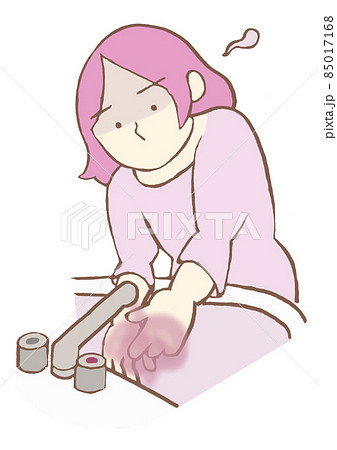 不潔恐怖　手を洗うのがやめられない若い女性　シンプル 85017168