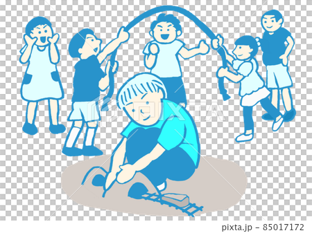 発達障害　友達の輪に入らず一人遊びする男の子　シンプル 85017172