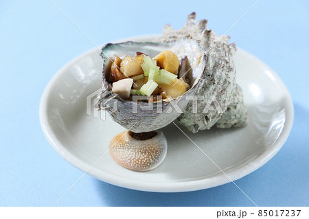 サザエの壺焼き サザエの壺焼き 85017237