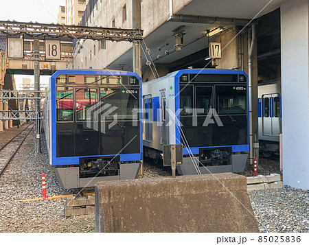 東京板橋・都営地下鉄志村検車場の6500形電車 85025836
