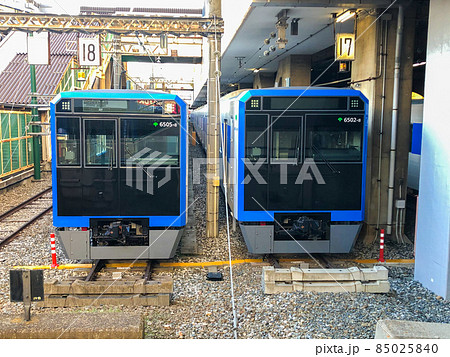 東京板橋・都営地下鉄志村検車場の6500形電車 東京板橋・都営地下鉄志村検車場の6500形電車 85025840