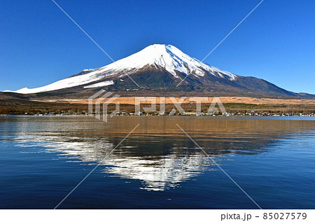 世界遺産　富士山と山中湖 85027579