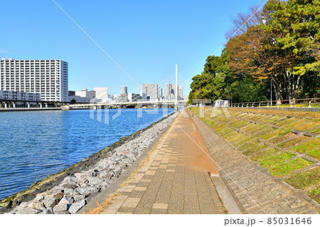 かもめ橋／京浜運河周辺を望む(東京都品川区)【2021.12】 85031646