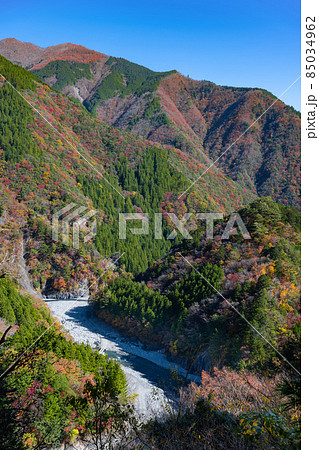 静岡県榛原郡川根本町 紅葉の寸又峡 静岡県榛原郡川根本町 紅葉の寸又峡 85034962