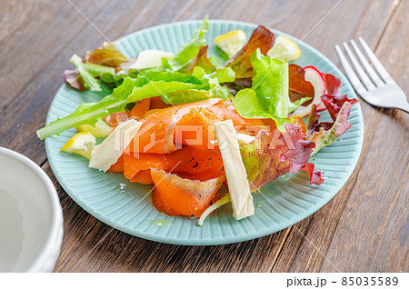 サーモンのカルパッチョ 85035589